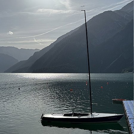Crew T-Vbg: SY Gundel Gaukeley ist segelfertig im Wasser!