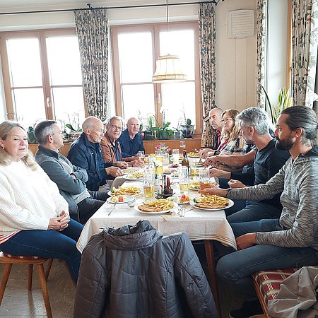 Crew T-Vbg: Unser neues zusätzliches Angebot "Segel-Stammtisch"