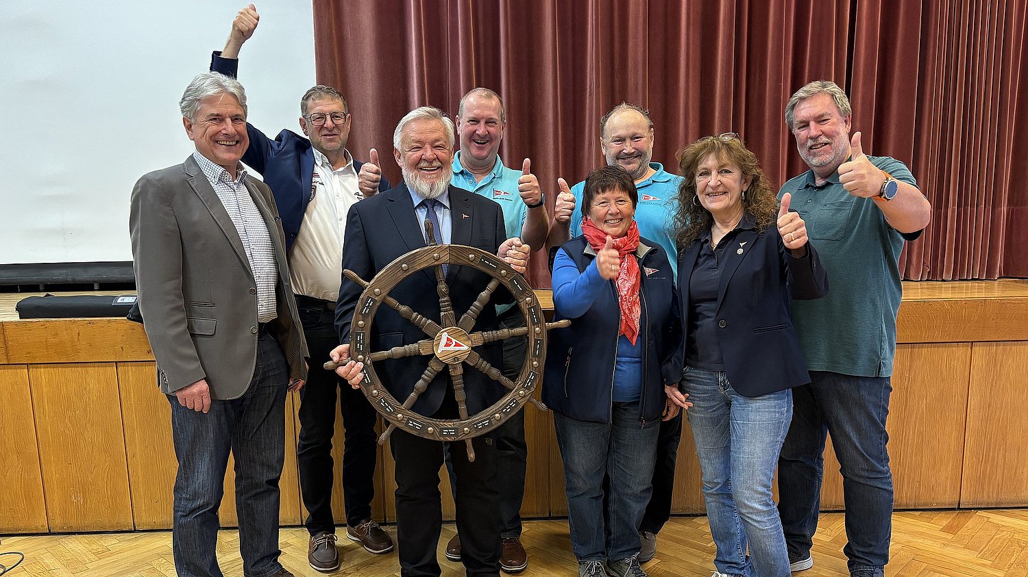 vlnr Franz Schalk | Hubert Pimingstorfer | Daniel Kirchmeier | Alexander Stummvoll | Gabi Monz | Markus Reiterer | Gabi Gunda | Wolfgang Hurch | (Mike Hecker nicht im Bild)